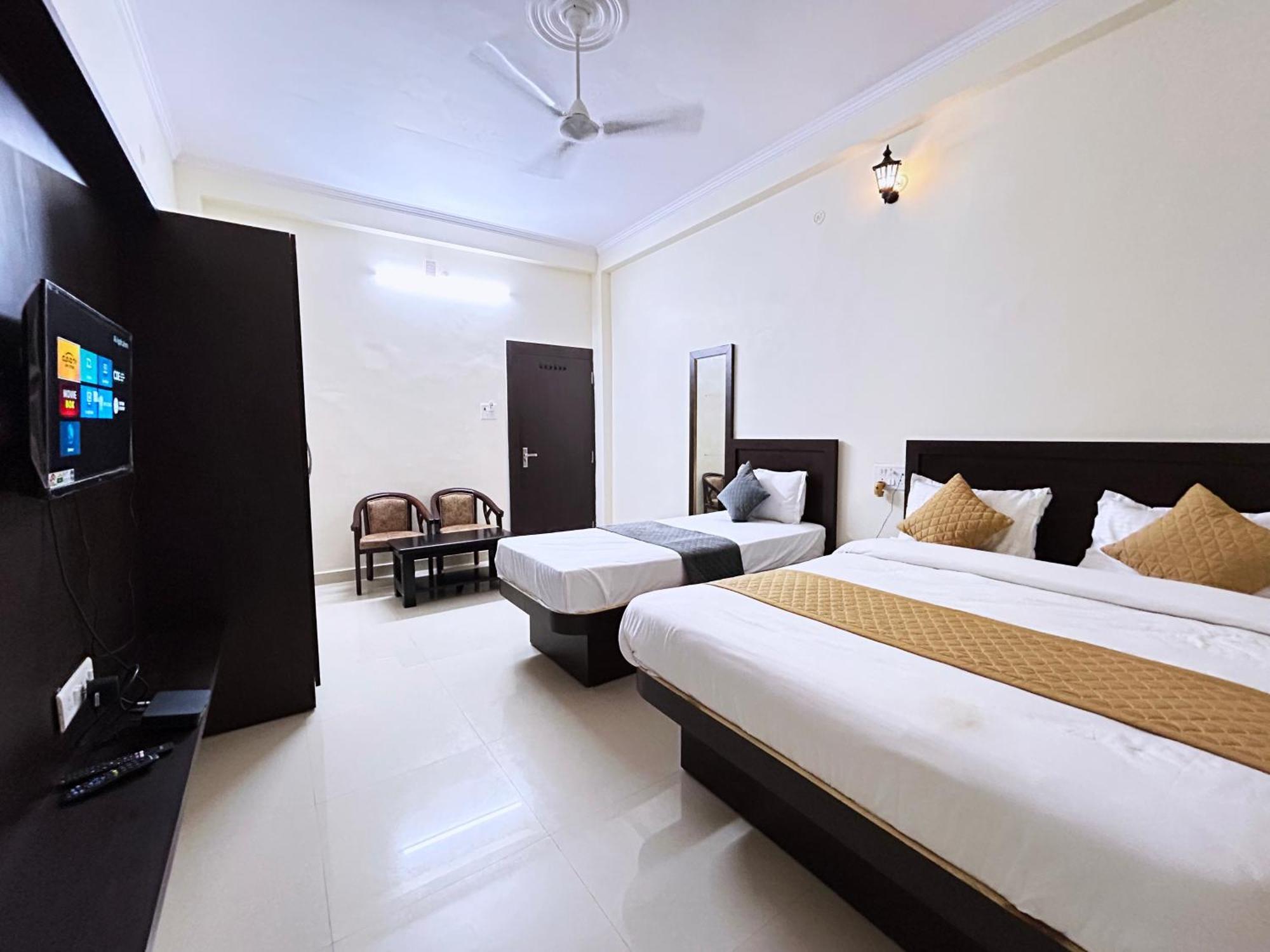 Nath Palace Varanasi Bagian luar foto